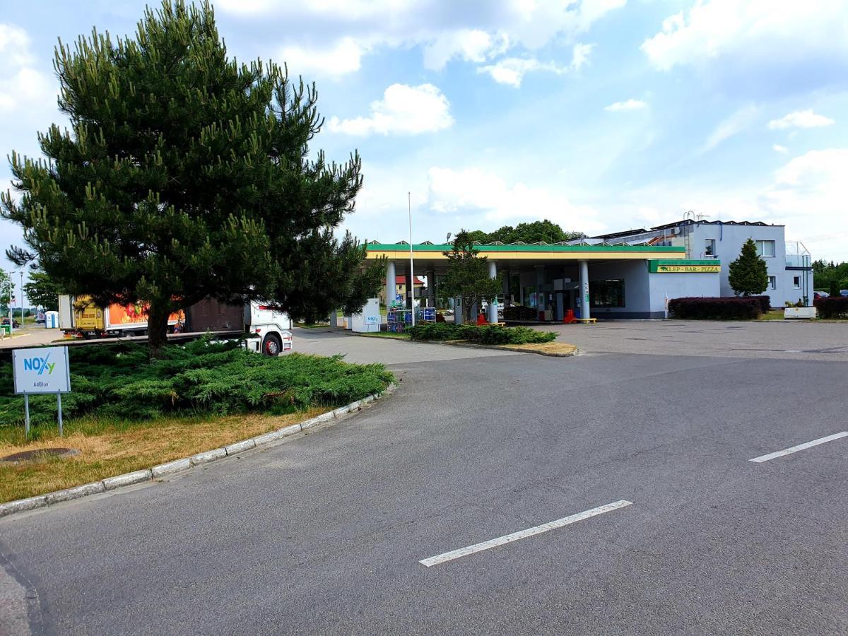 Motel Na Stacji Paliw Ustronie Morskie Luaran gambar